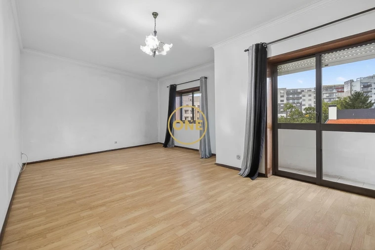 Apartamento T3 para Venda em Paços de Ferreira Foto 2