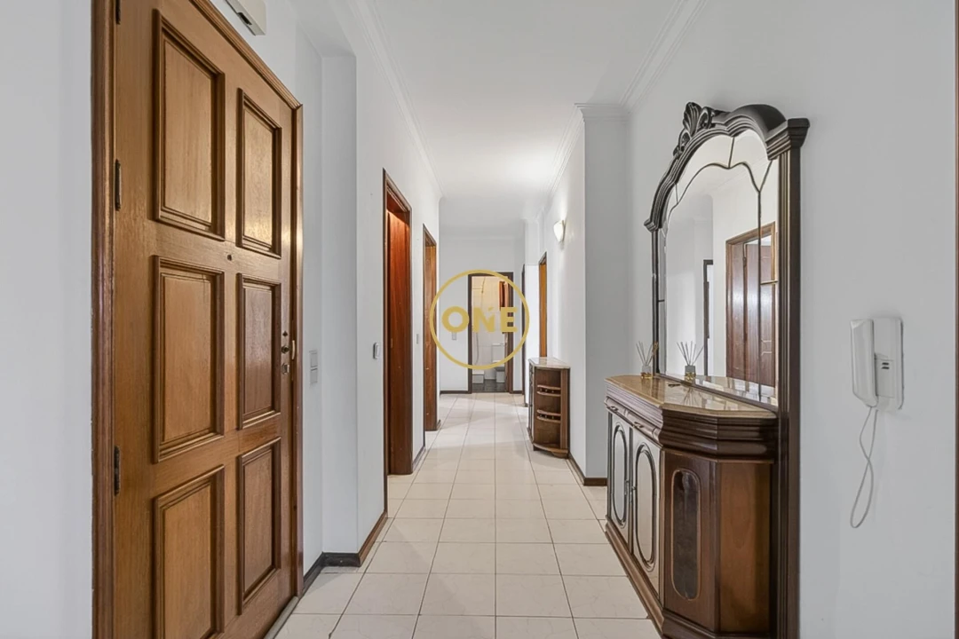 Apartamento T3 para Venda em Paços de Ferreira Foto 6