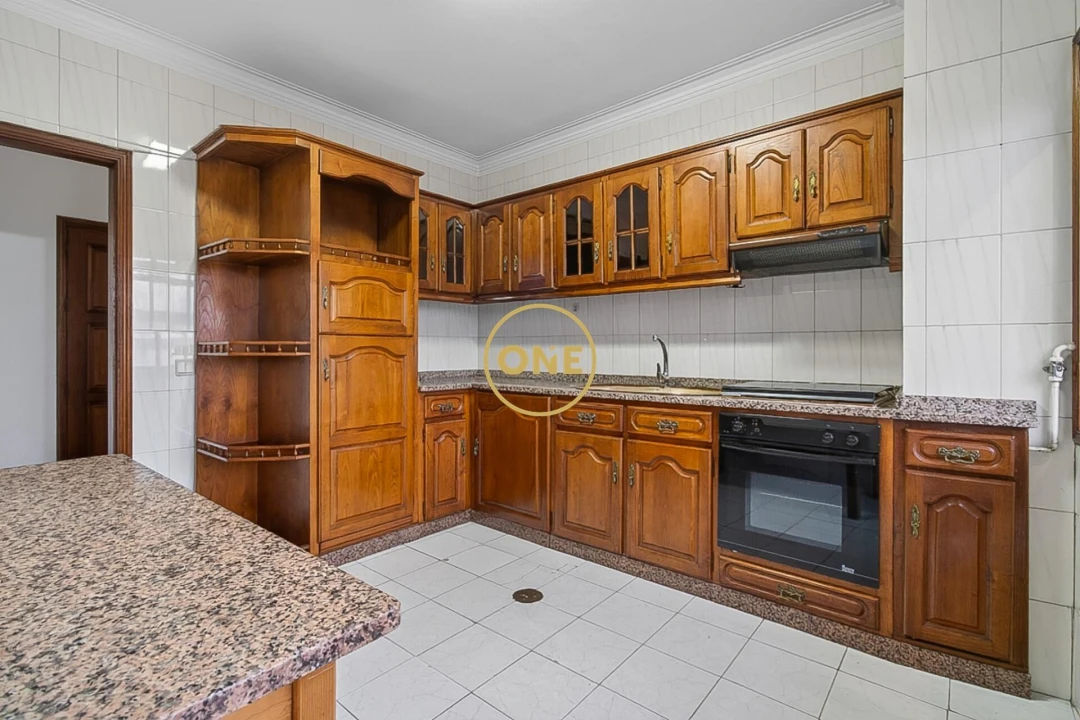 Apartamento T3 para Venda em Paços de Ferreira Foto 8