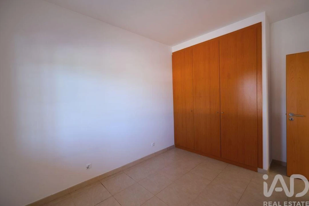Apartamento T1 para Venda em Quinta do Anjo Foto 5