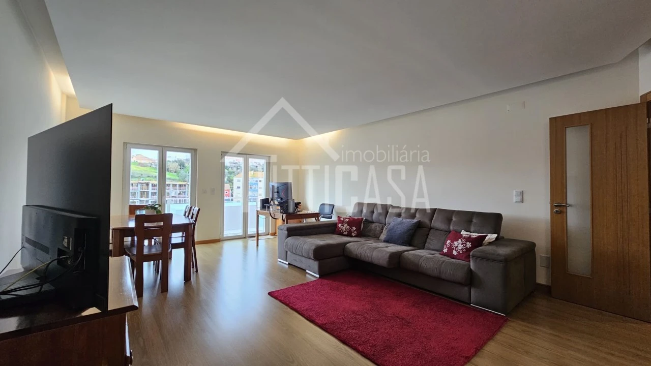 Apartamento T2 para Venda em Malveira e São Miguel de Alcainça Foto 11