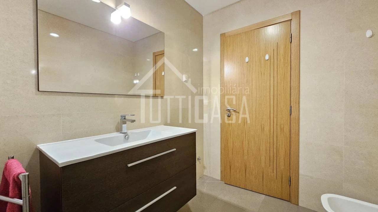 Apartamento T2 para Venda em Malveira e São Miguel de Alcainça Foto 17