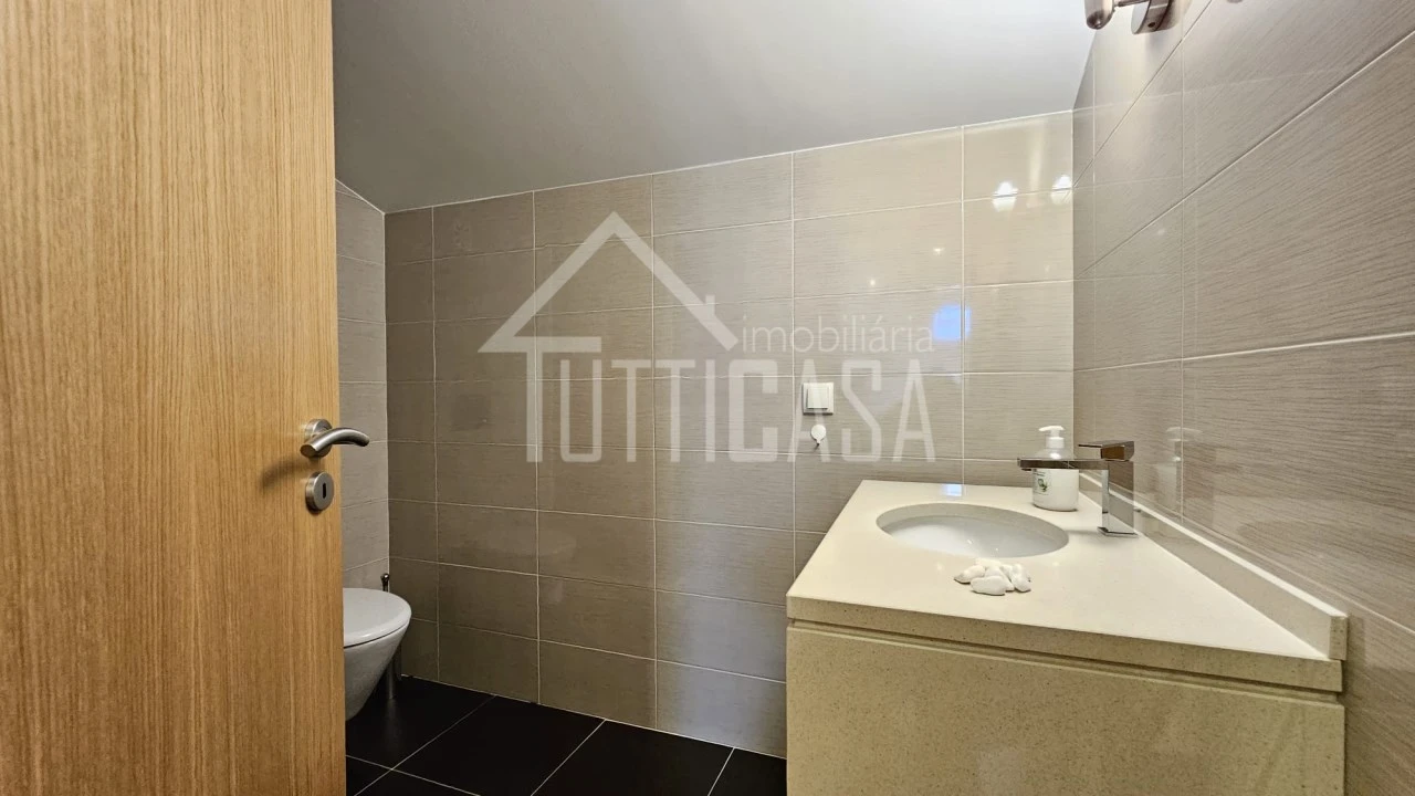 Apartamento T2 para Venda em Malveira e São Miguel de Alcainça Foto 45