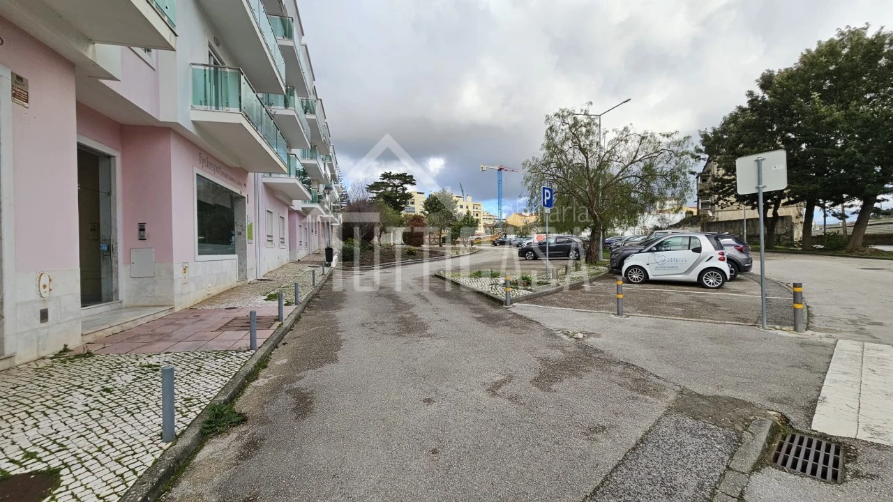 Apartamento T2 para Venda em Malveira e São Miguel de Alcainça Foto 55