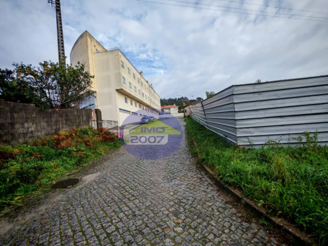 Terreno para Venda em Mozelos Foto 2