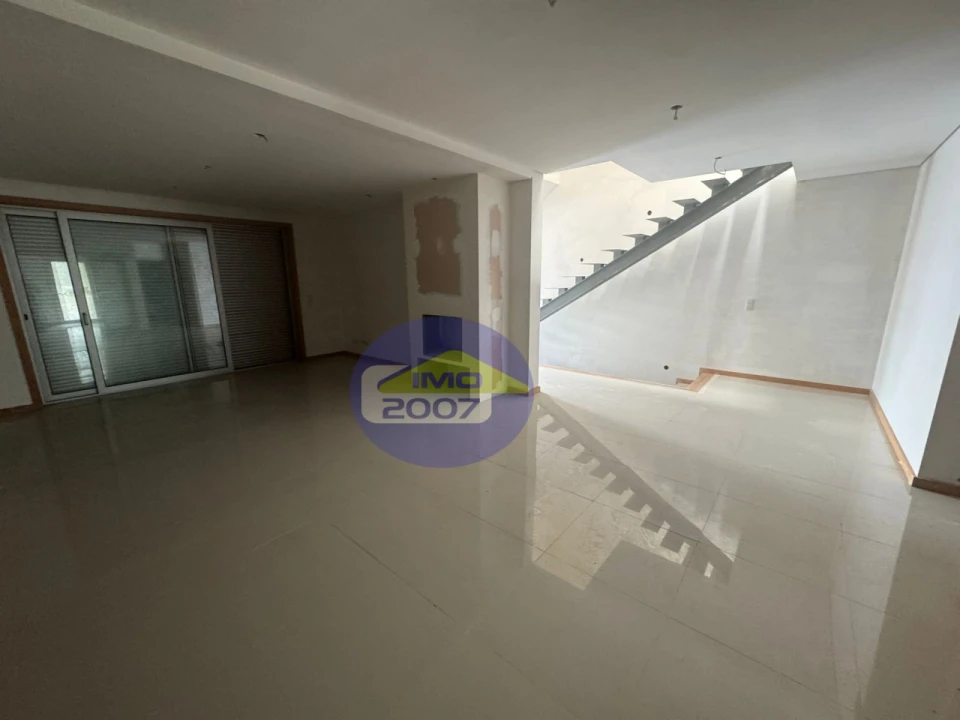 Quinta T3 para Venda em Mozelos Foto 2