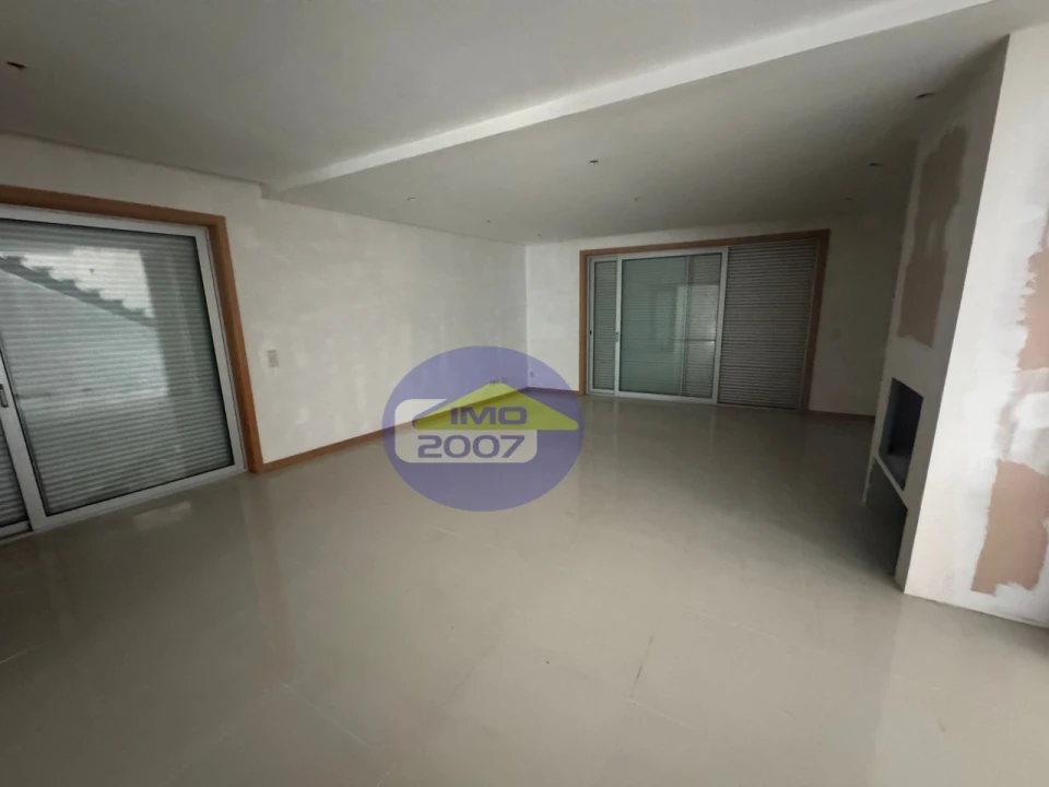 Quinta T3 para Venda em Mozelos Foto 8