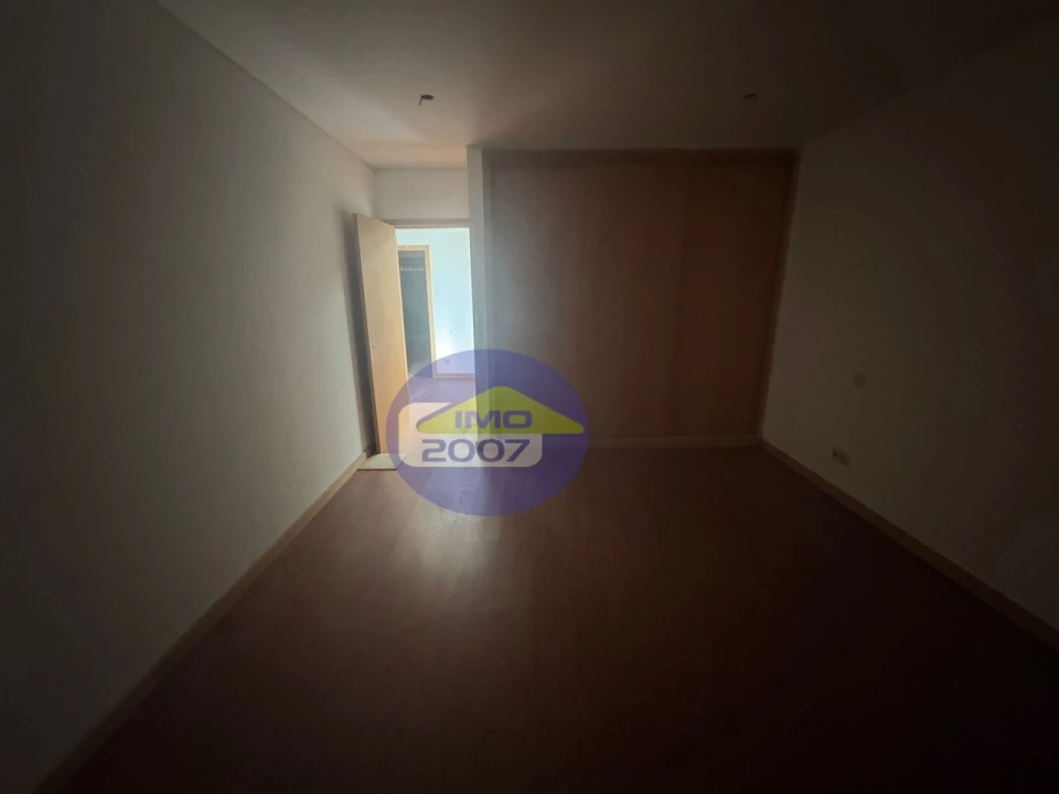 Quinta T3 para Venda em Mozelos Foto 24