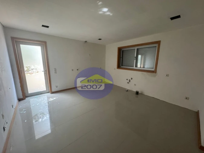 Quinta T3 para Venda em Mozelos Foto 4