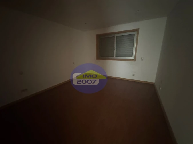 Quinta T3 para Venda em Mozelos Foto 23