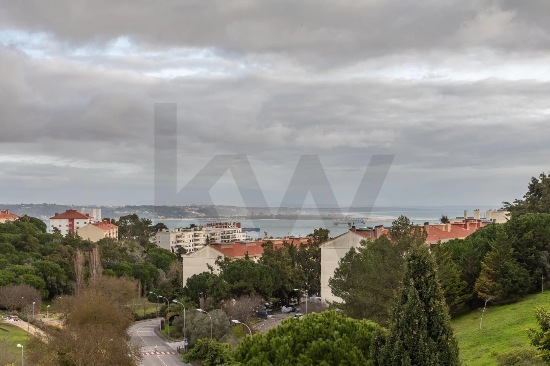 Apartamento T3 para Arrendamento em Oeiras e São Julião da Barra, Paço de Arcos e Caxias Foto 2