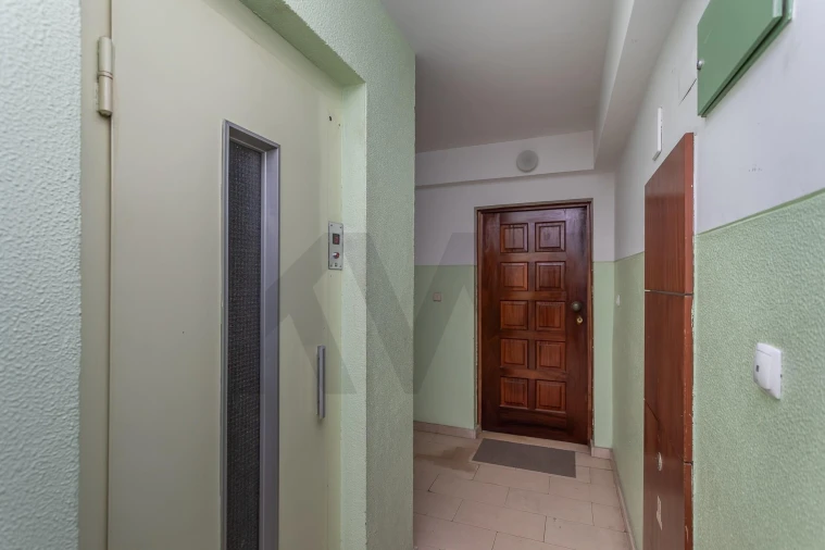 Apartamento T3 para Arrendamento em Oeiras e São Julião da Barra, Paço de Arcos e Caxias Foto 31