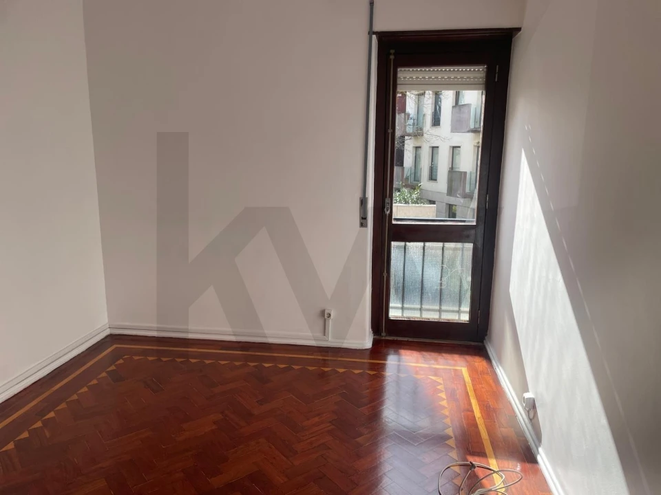 Apartamento T2 para Arrendamento em Estrela Foto 13