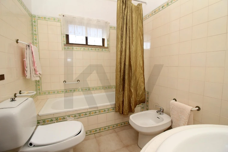 Moradia T4 para Venda em Alcantarilha e Pêra Foto 11