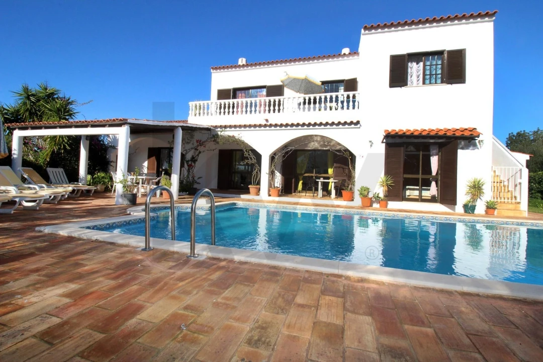 Moradia T4 para Venda em Alcantarilha e Pêra Foto 2