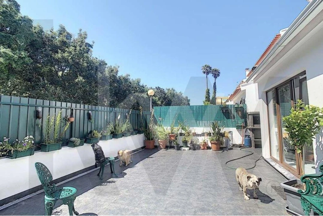 Moradia T4 para Venda em Gaeiras Foto 28