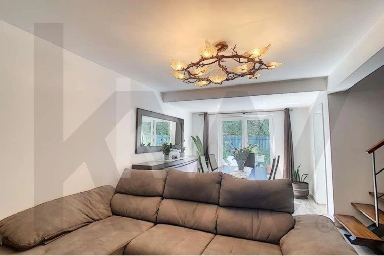 Moradia T4 para Venda em Gaeiras Foto 2