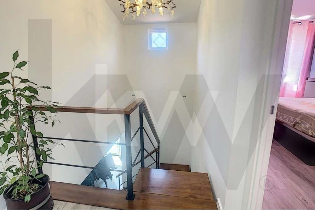 Moradia T4 para Venda em Gaeiras Foto 17