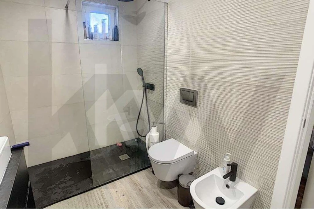 Moradia T4 para Venda em Gaeiras Foto 21