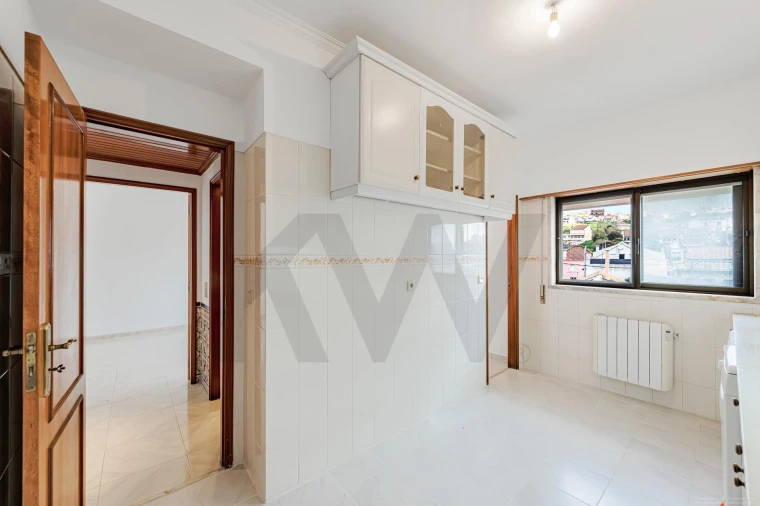 Apartamento T3 para Venda em Casal de Cambra Foto 6