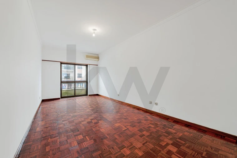 Apartamento T3 para Venda em Casal de Cambra Foto 7