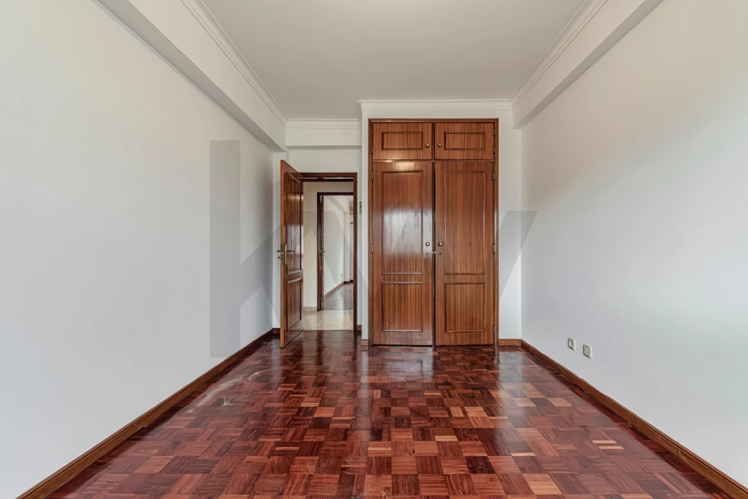 Apartamento T3 para Venda em Casal de Cambra Foto 15