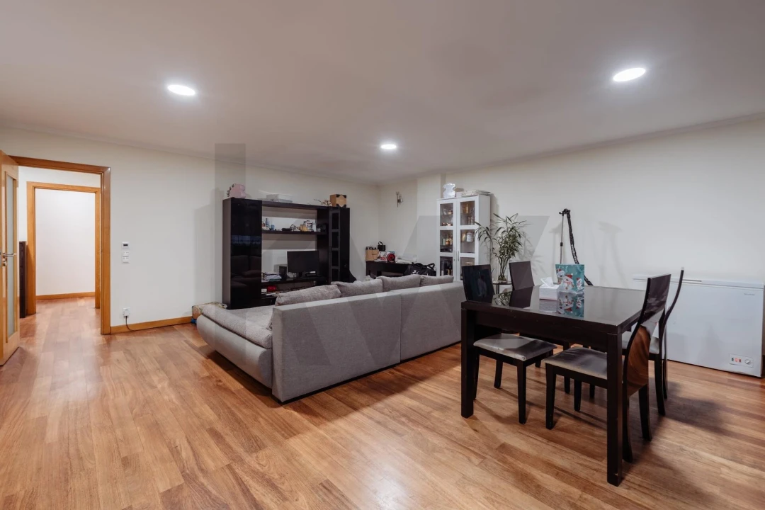 Apartamento T3 para Venda em Espinho Foto 22