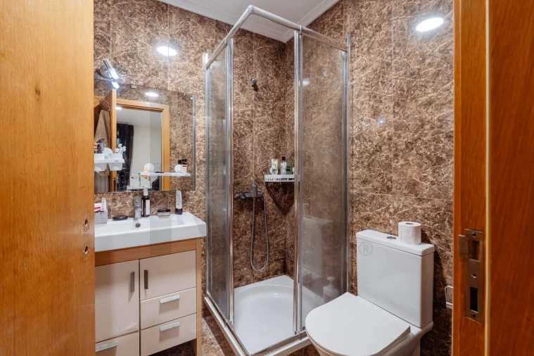 Apartamento T3 para Venda em Espinho Foto 19