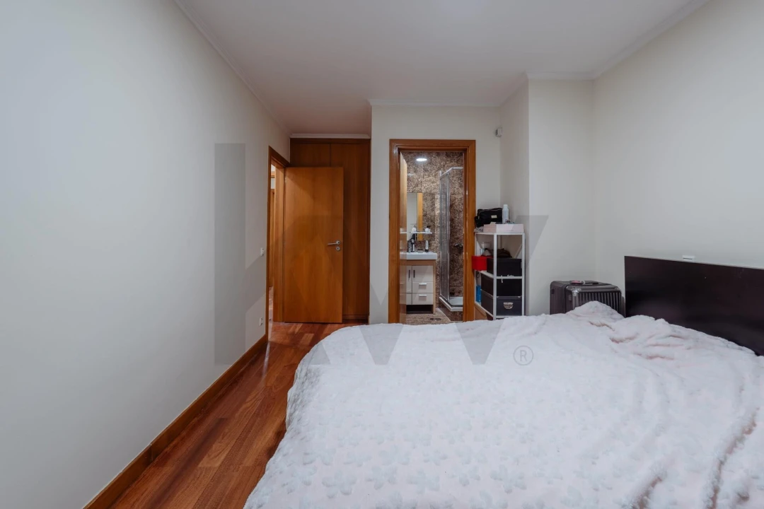 Apartamento T3 para Venda em Espinho Foto 18