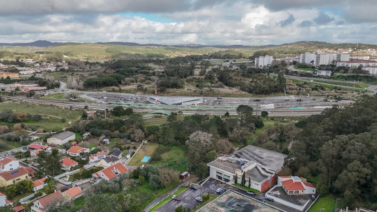 Apartamento T2 para Venda em Rio de Mouro Foto 13