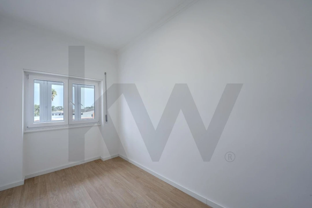 Apartamento T3 para Venda em Seixal, Arrentela e Aldeia de Paio Pires Foto 13