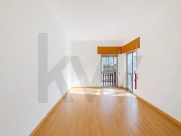 Apartamento T3 para Venda em Romeira e Várzea