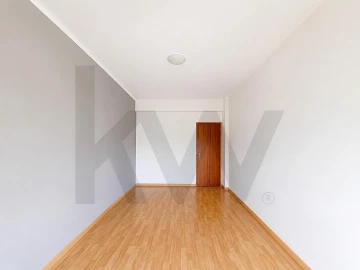 Apartamento T3 para Venda em Romeira e Várzea