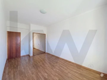 Apartamento T3 para Venda em Romeira e Várzea