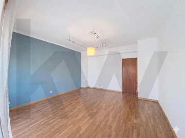 Apartamento T3 para Venda em Romeira e Várzea
