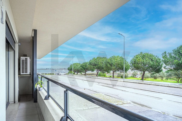 Apartamento T1 para Venda em Seixal, Arrentela e Aldeia de Paio Pires Foto 10