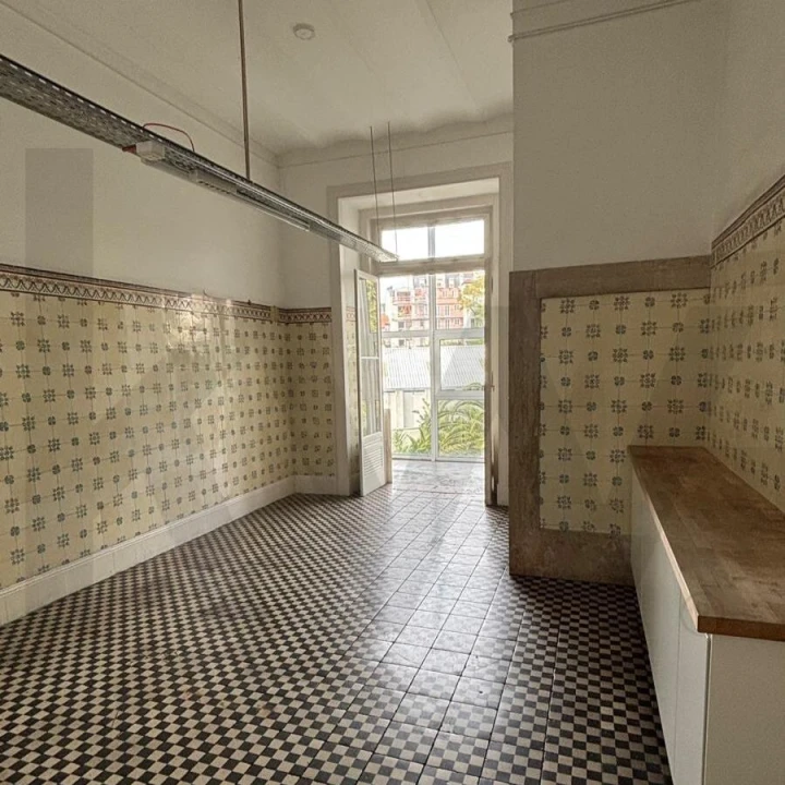 Apartamento T10 para Venda em Santo António Foto 4