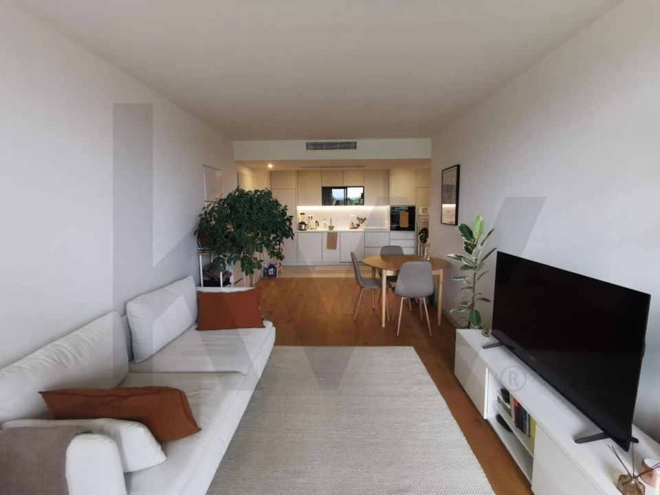 Apartamento T1 para Arrendamento em Oliveira do Douro Foto 2