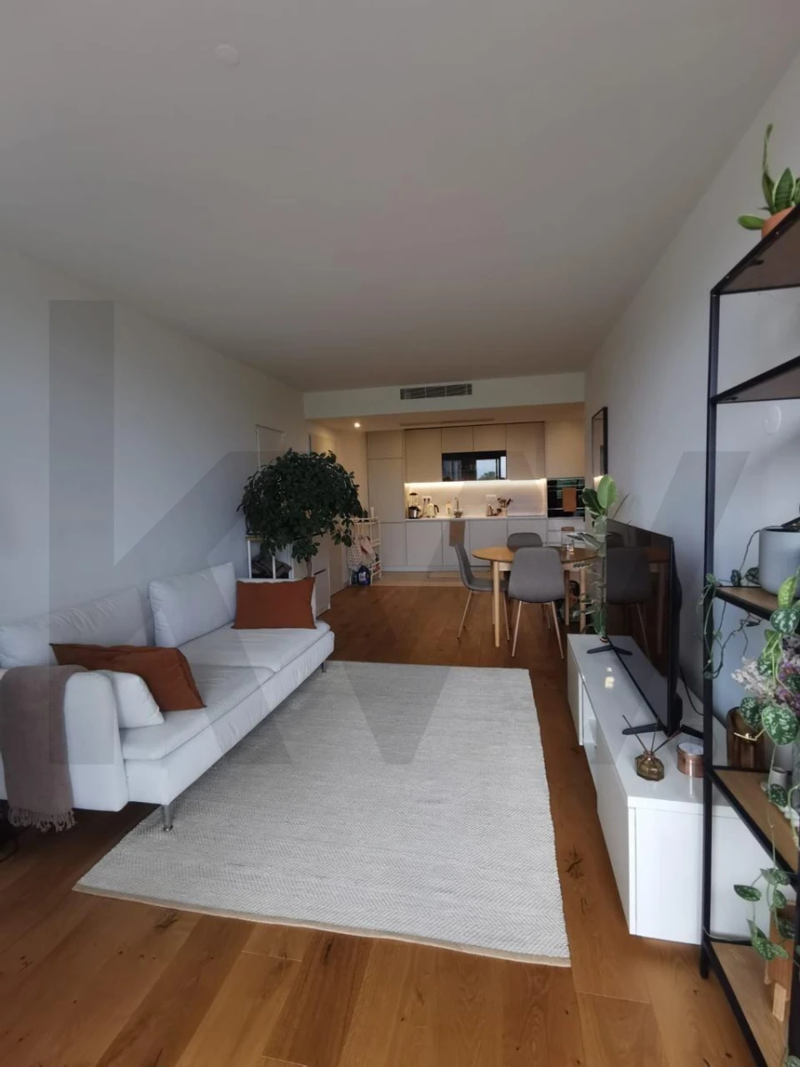 Apartamento T1 para Arrendamento em Oliveira do Douro Foto 4