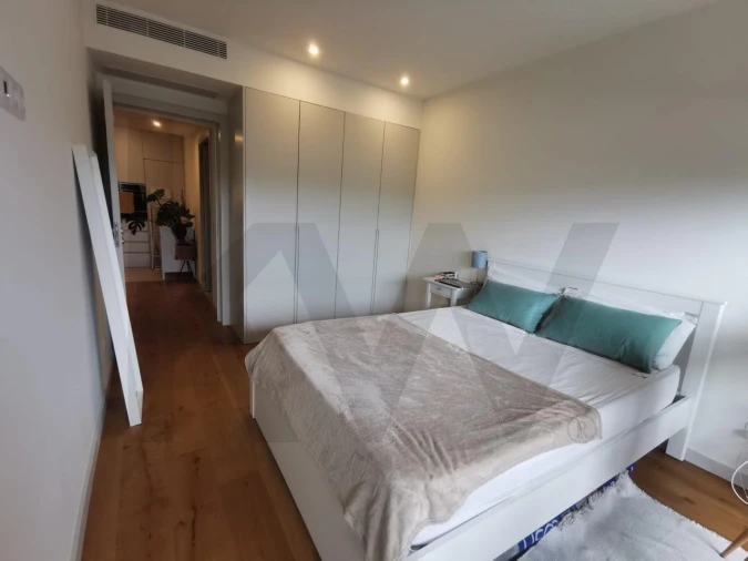 Apartamento T1 para Arrendamento em Oliveira do Douro Foto 12