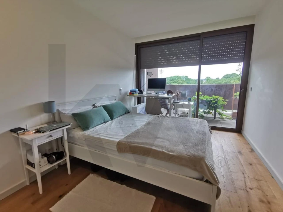 Apartamento T1 para Arrendamento em Oliveira do Douro Foto 11