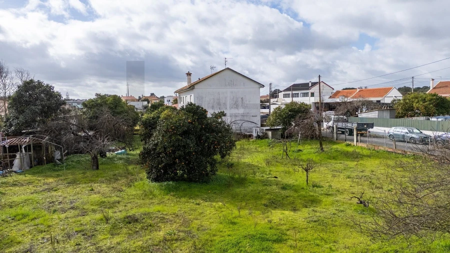 Moradia T5 para Venda em Moita Foto 14