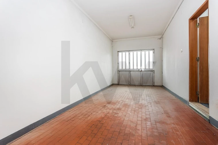 Moradia T5 para Venda em Moita Foto 7