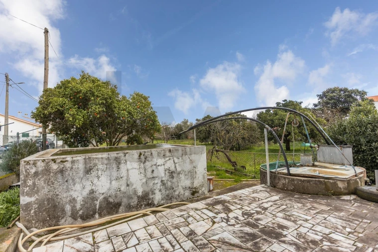 Moradia T5 para Venda em Moita Foto 4