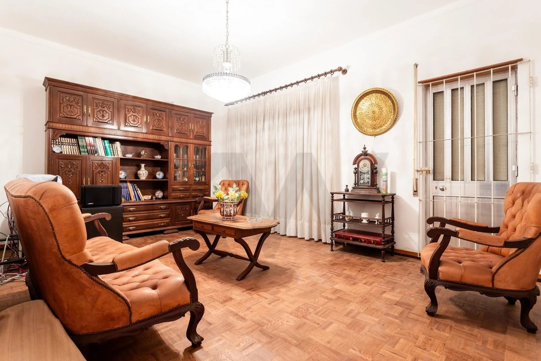 Moradia T5 para Venda em Moita Foto 11