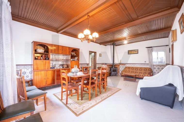 Moradia T3 para Venda em Gesteira e Brunhós Foto 1