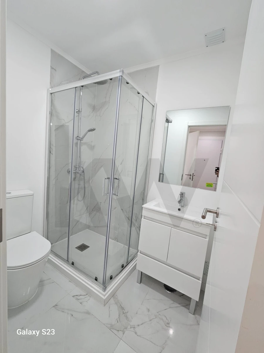 Apartamento T2 para Venda em Falagueira-Venda Nova Foto 3