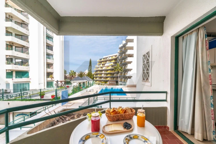 Apartamento T1 para Venda em Quarteira Foto 1