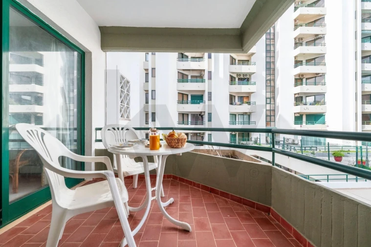 Apartamento T1 para Venda em Quarteira Foto 13