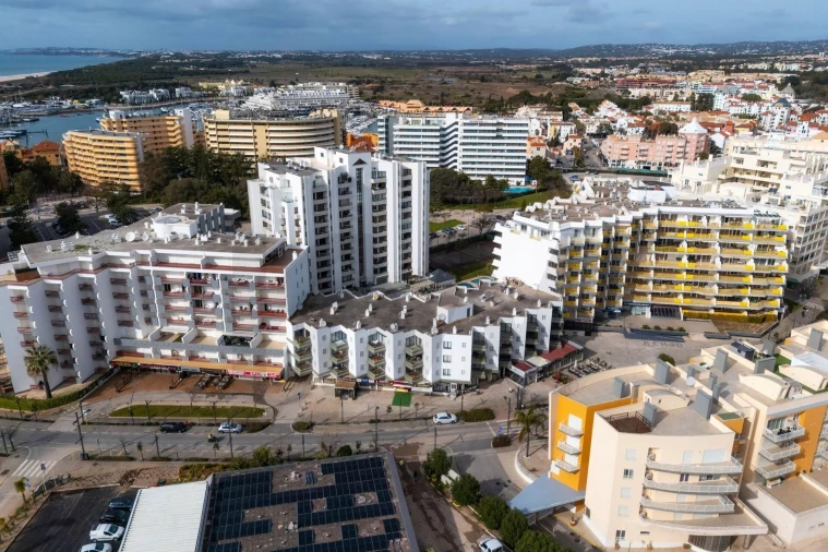 Apartamento T1 para Venda em Quarteira Foto 32
